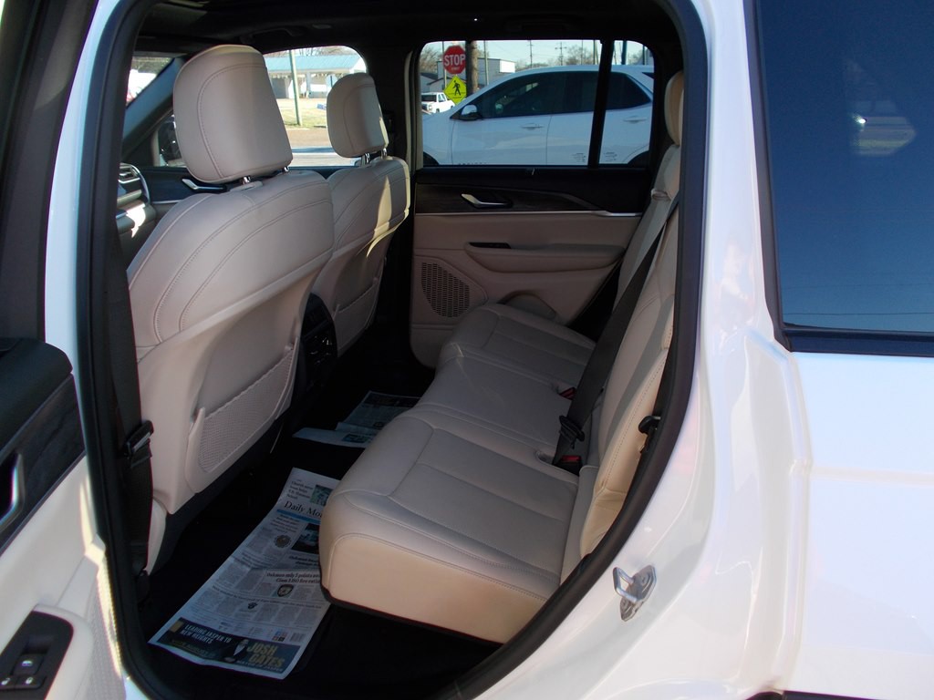 2023 Jeep Grand Cherokee Image 8