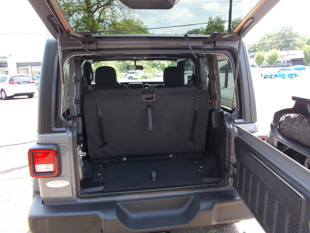 2023 Jeep Wrangler Image 10