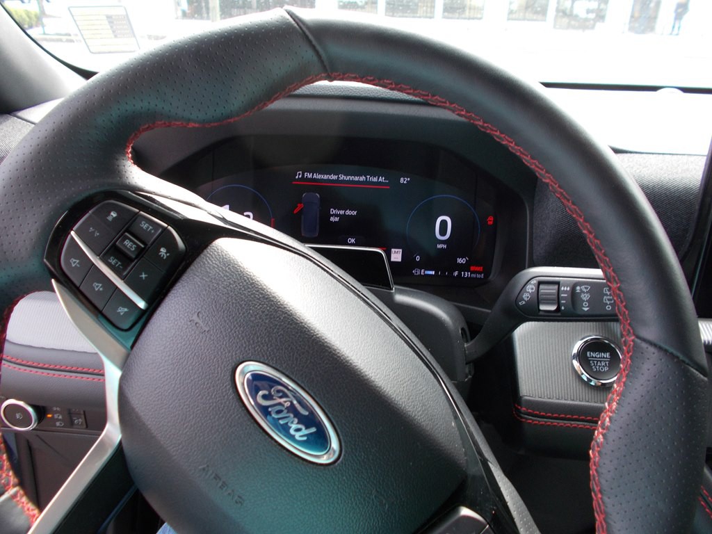 2025 Ford Explorer Image 10