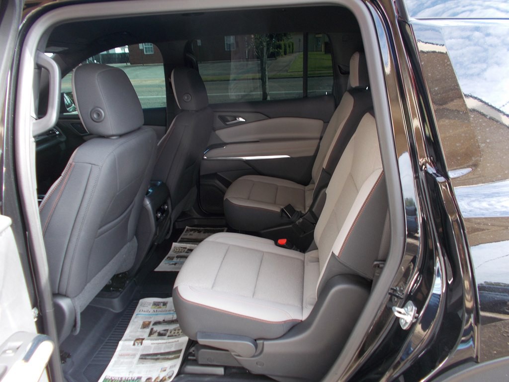 2025 Chevrolet Traverse Image 7