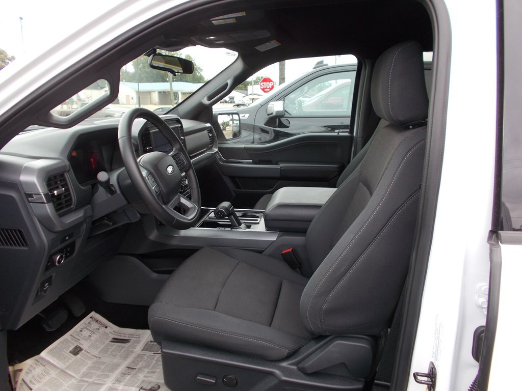 2025 Ford F-150 Image 8