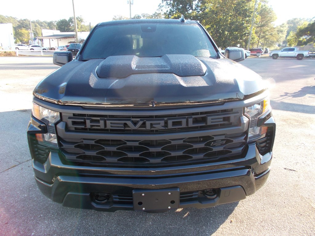 2026 Chevrolet Silverado 1500 Image 2