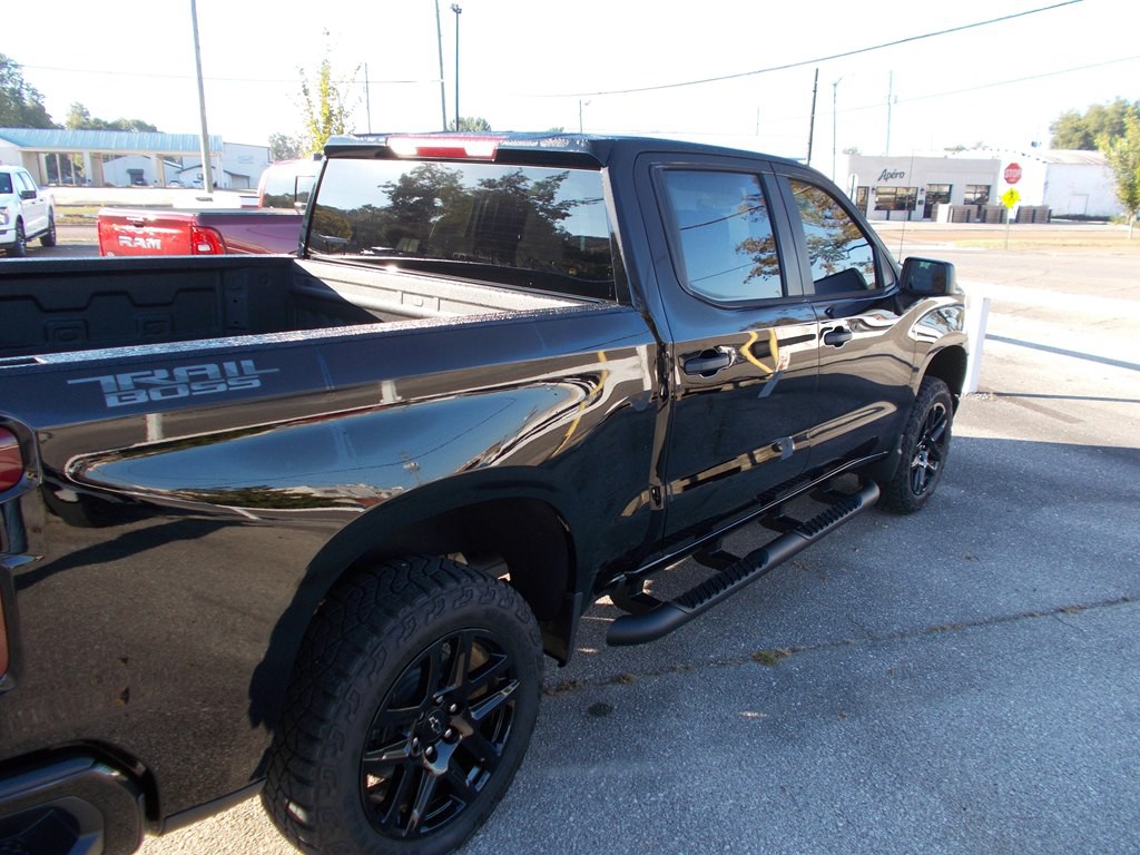 2026 Chevrolet Silverado 1500 Image 4