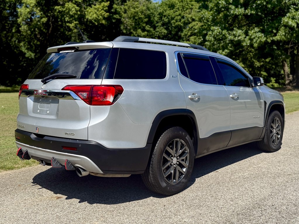 2017 GMC Acadia Image 5