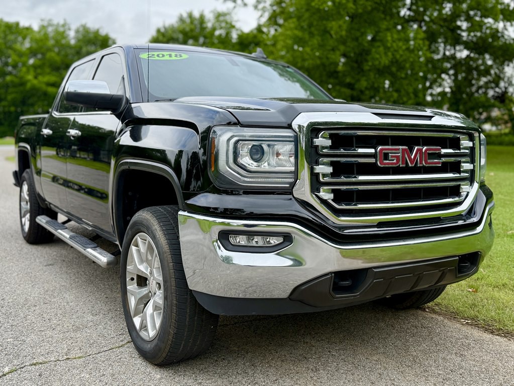 2018 GMC Sierra Image 3