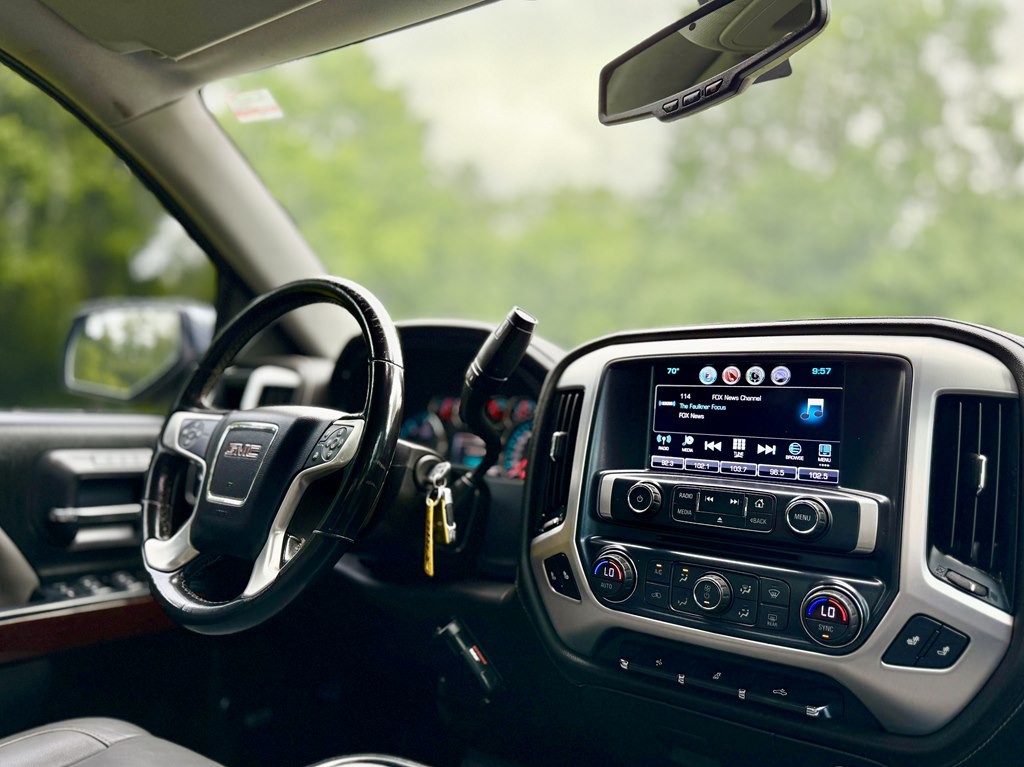 2018 GMC Sierra Image 8