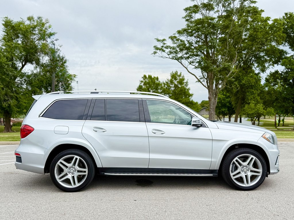 2015 Mercedes-Benz GL-Class Image 4