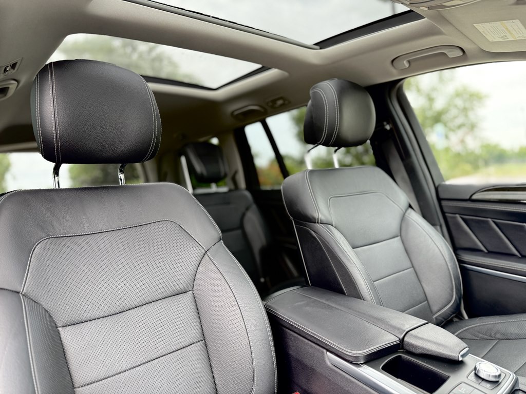 2015 Mercedes-Benz GL-Class Image 11