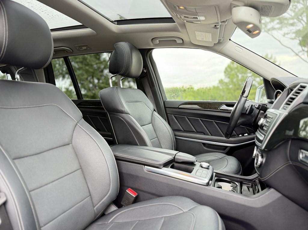 2015 Mercedes-Benz GL-Class Image 12