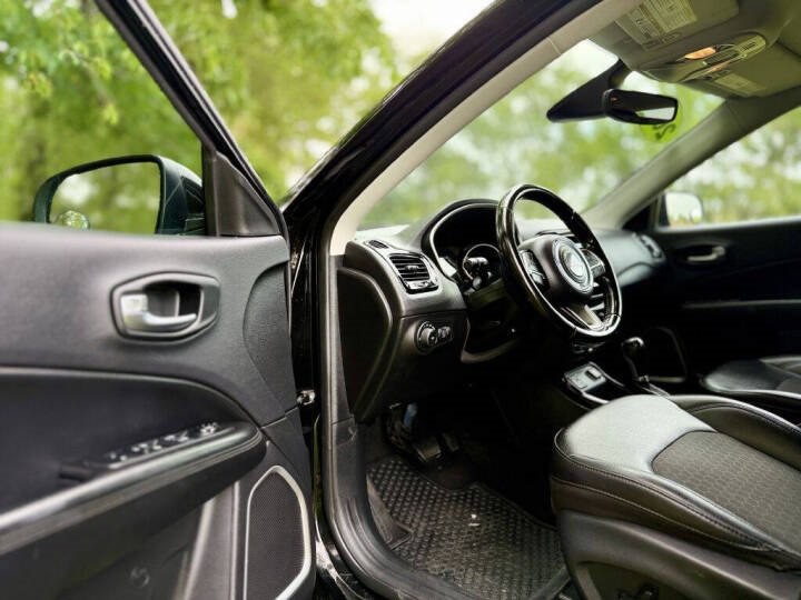 2021 Jeep Compass Image 6