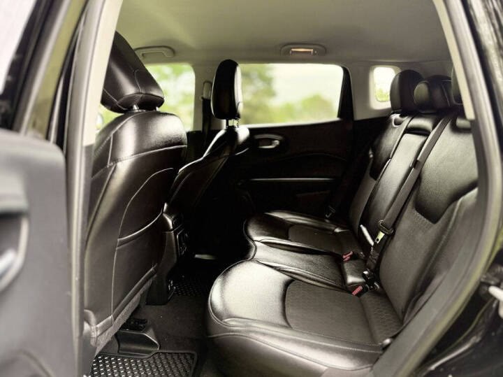 2021 Jeep Compass Image 8