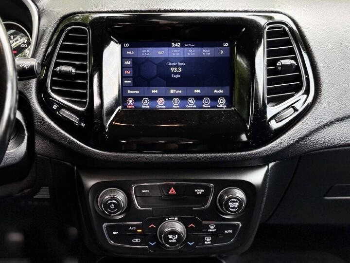2021 Jeep Compass Image 9