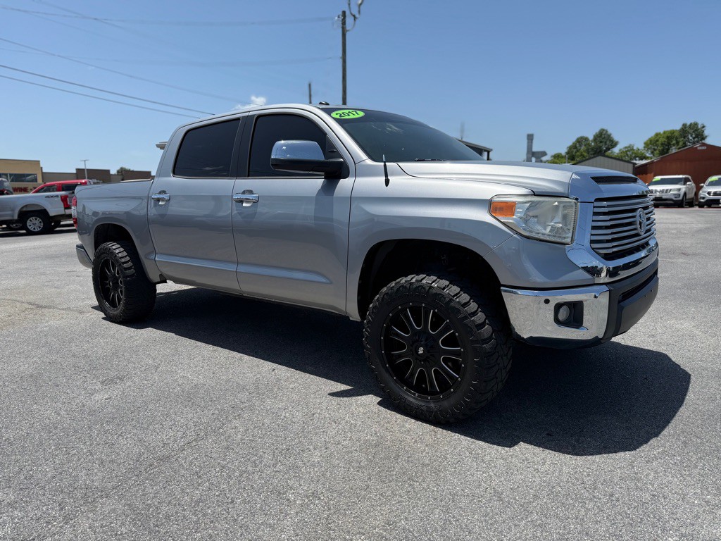 2017 Toyota Tundra Image 2