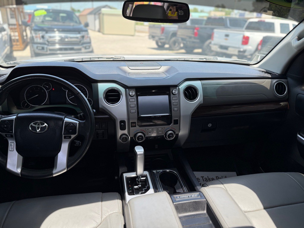 2017 Toyota Tundra Image 6