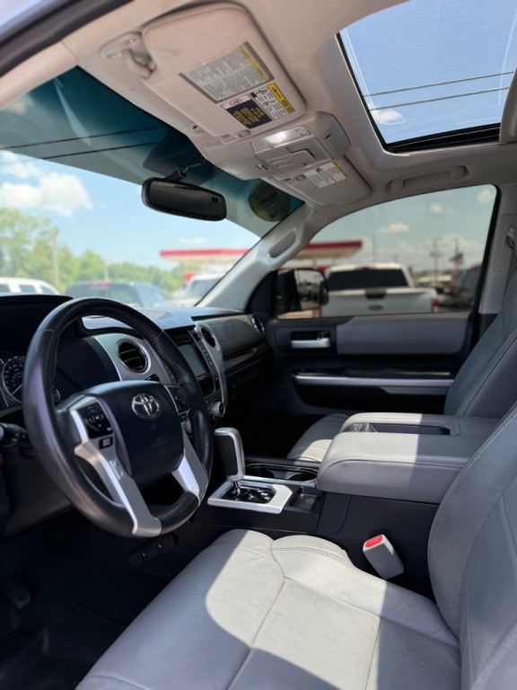 2017 Toyota Tundra Image 7