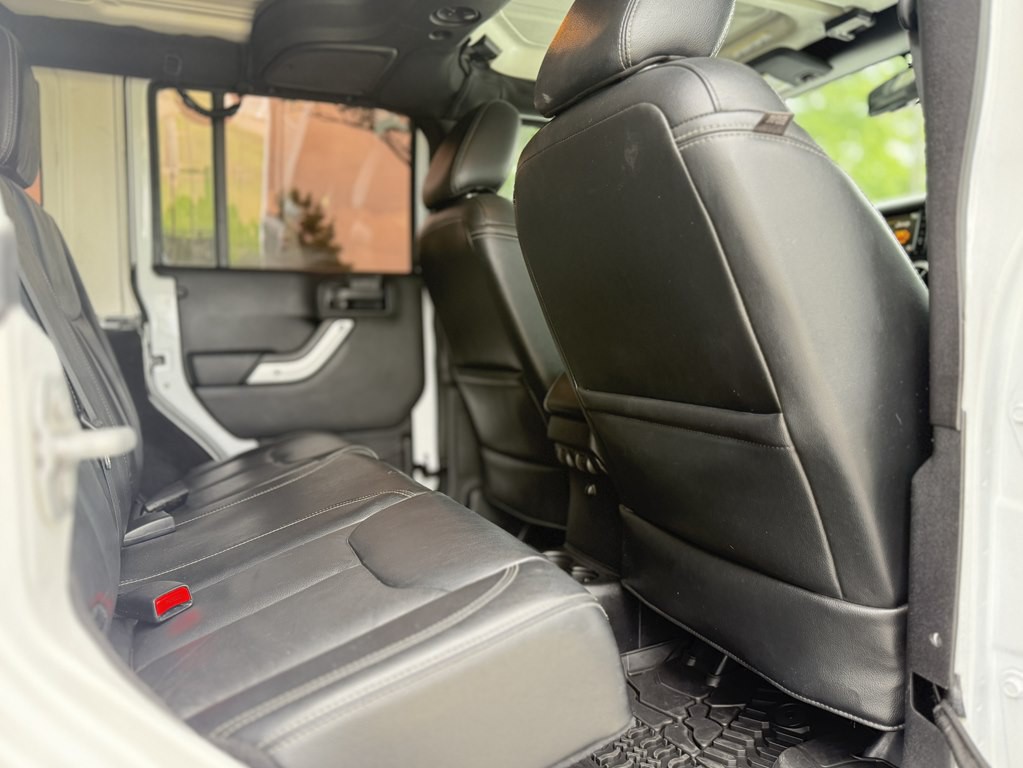 2016 Jeep Wrangler Unlimited Image 9
