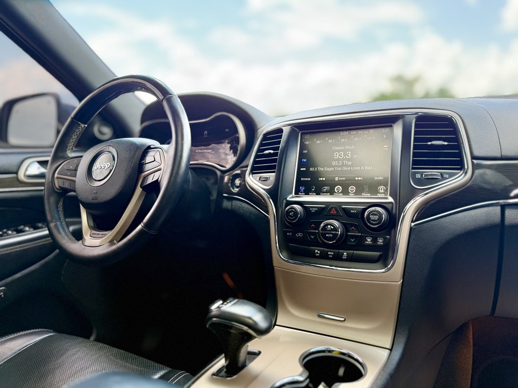 2015 Jeep Grand Cherokee Image 12