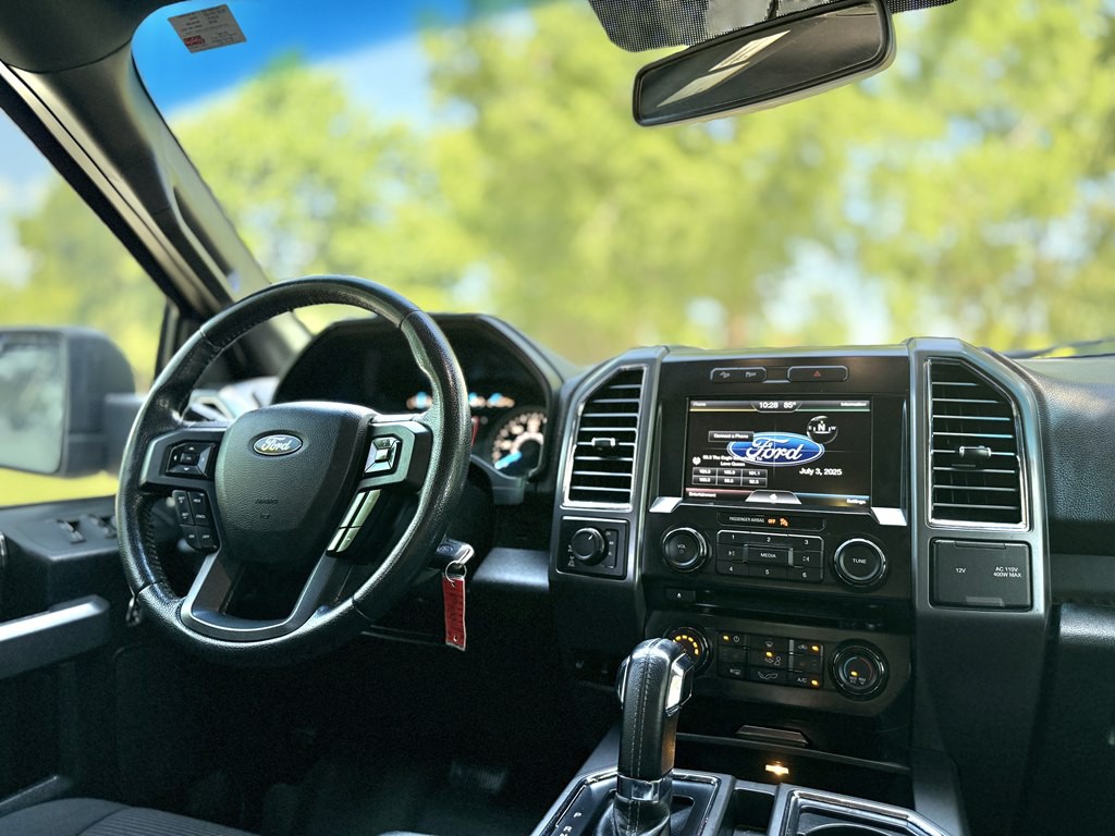 2015 Ford F-150 Image 11