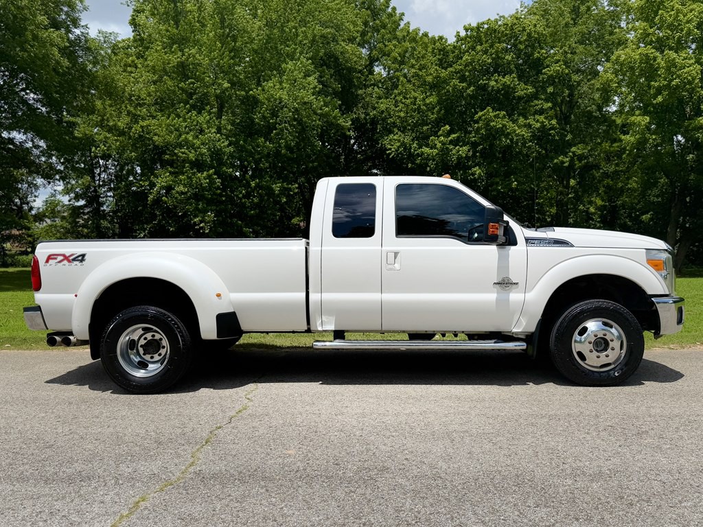 2015 Ford F-350 Image 4