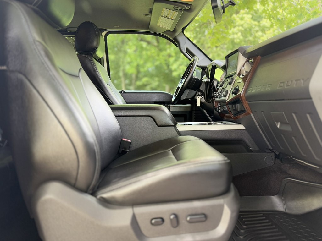 2015 Ford F-350 Image 11