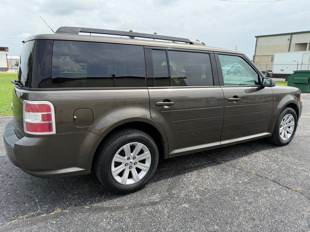 2011 Ford Flex Image 3