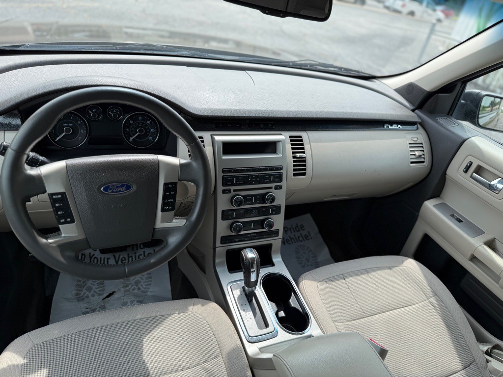 2011 Ford Flex Image 6