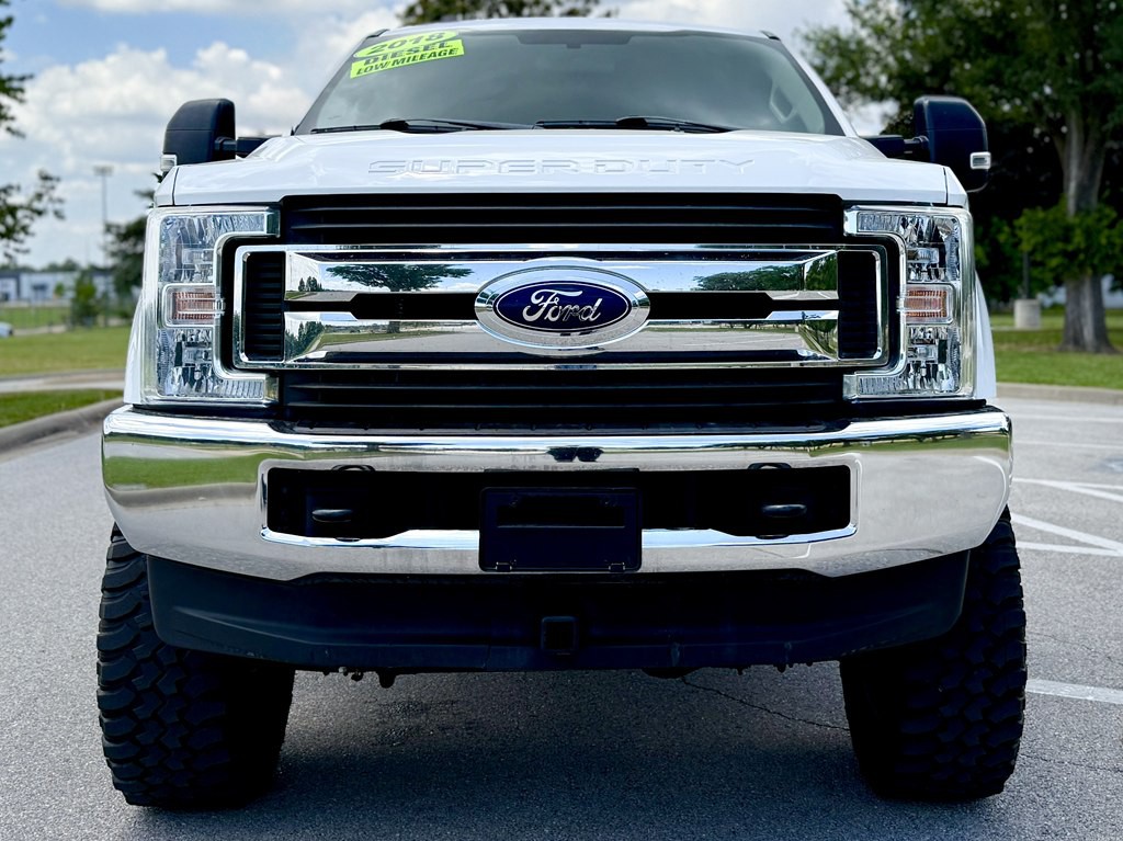 2018 Ford F-250 Image 2