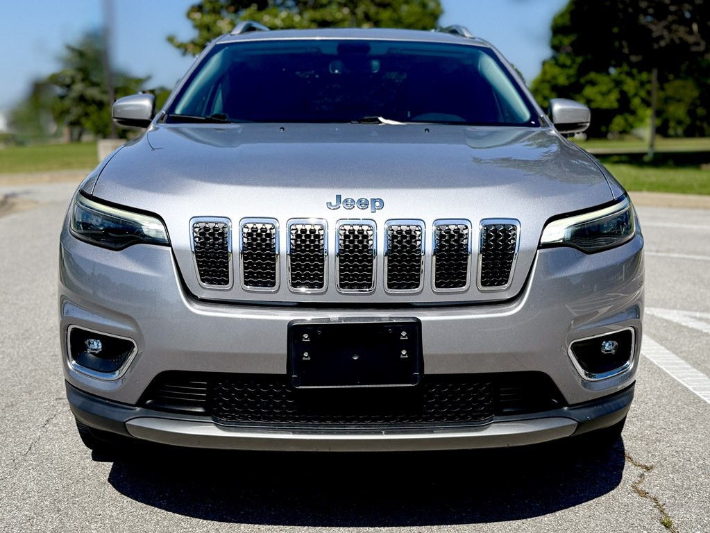 2019 Jeep Cherokee Image 2