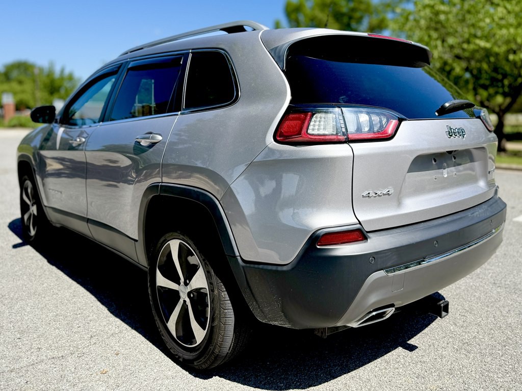 2019 Jeep Cherokee Image 4