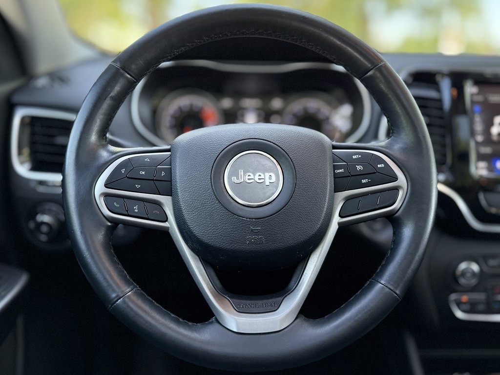 2019 Jeep Cherokee Image 9