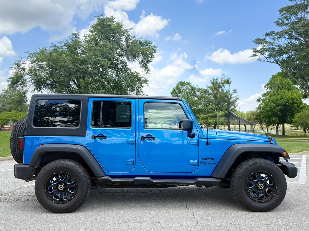 2016 Jeep Wrangler Unlimited Image 3