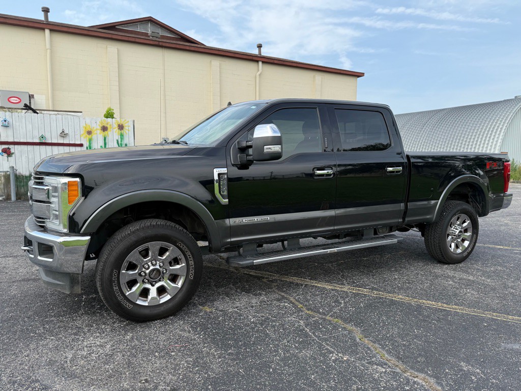 2019 Ford F-250 Image 2