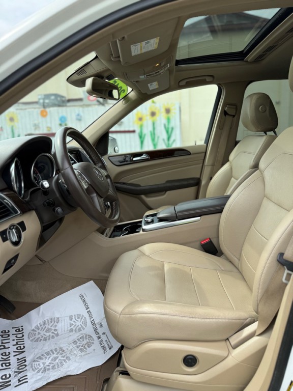 2015 Mercedes-Benz M-Class Image 8