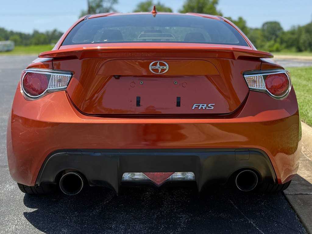 2016 Scion FR-S Image 5
