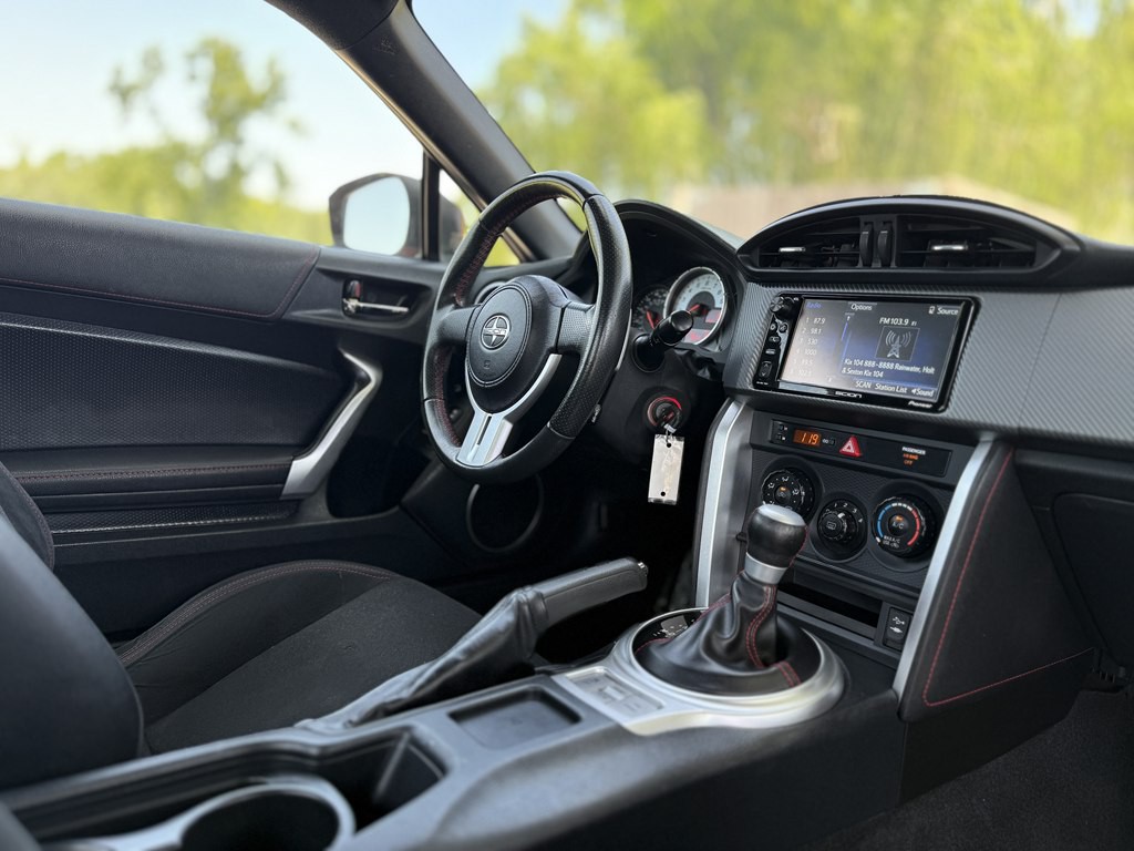 2016 Scion FR-S Image 8