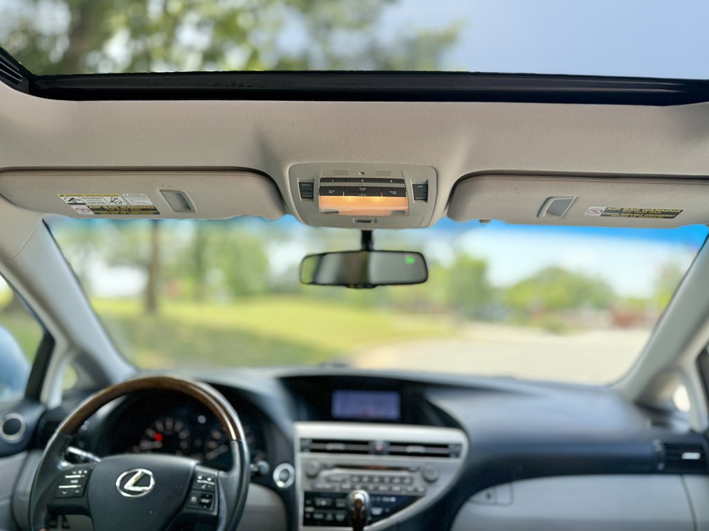 2011 Lexus RX Image 10