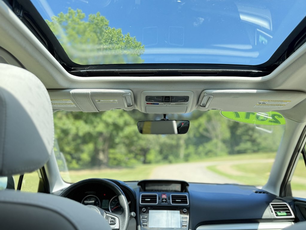 2017 Subaru Forester Image 9