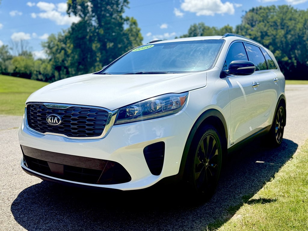 2020 Kia Sorento Image 1