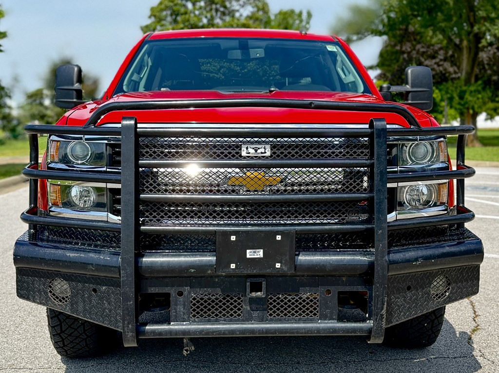 2015 Chevrolet Silverado 1500 Image 2