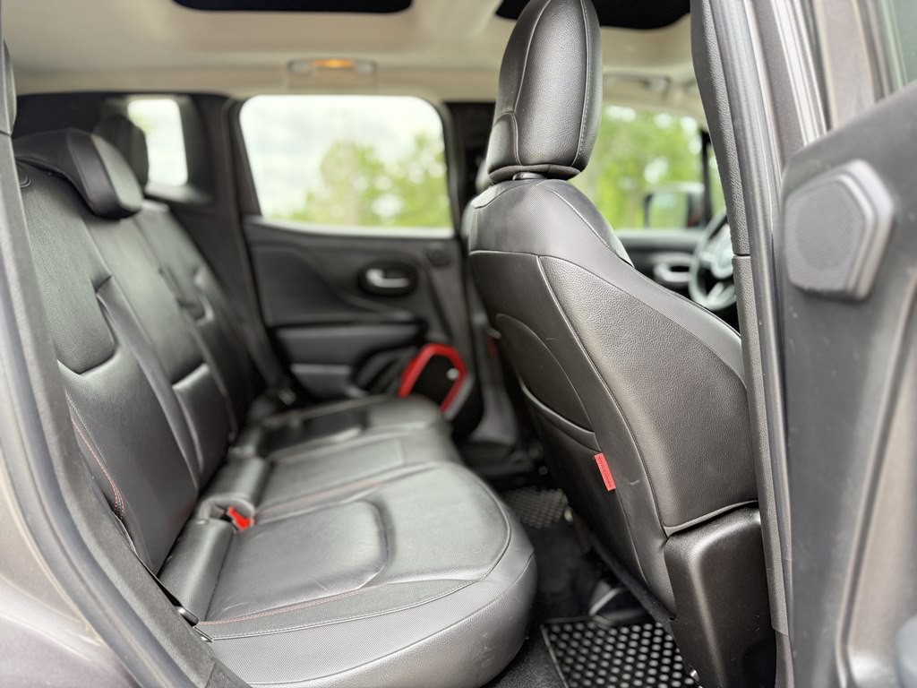 2019 Jeep Renegade Image 9