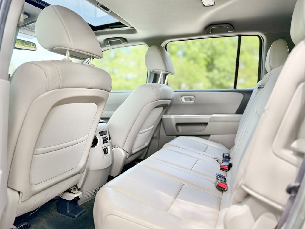 2015 Honda Pilot Image 9