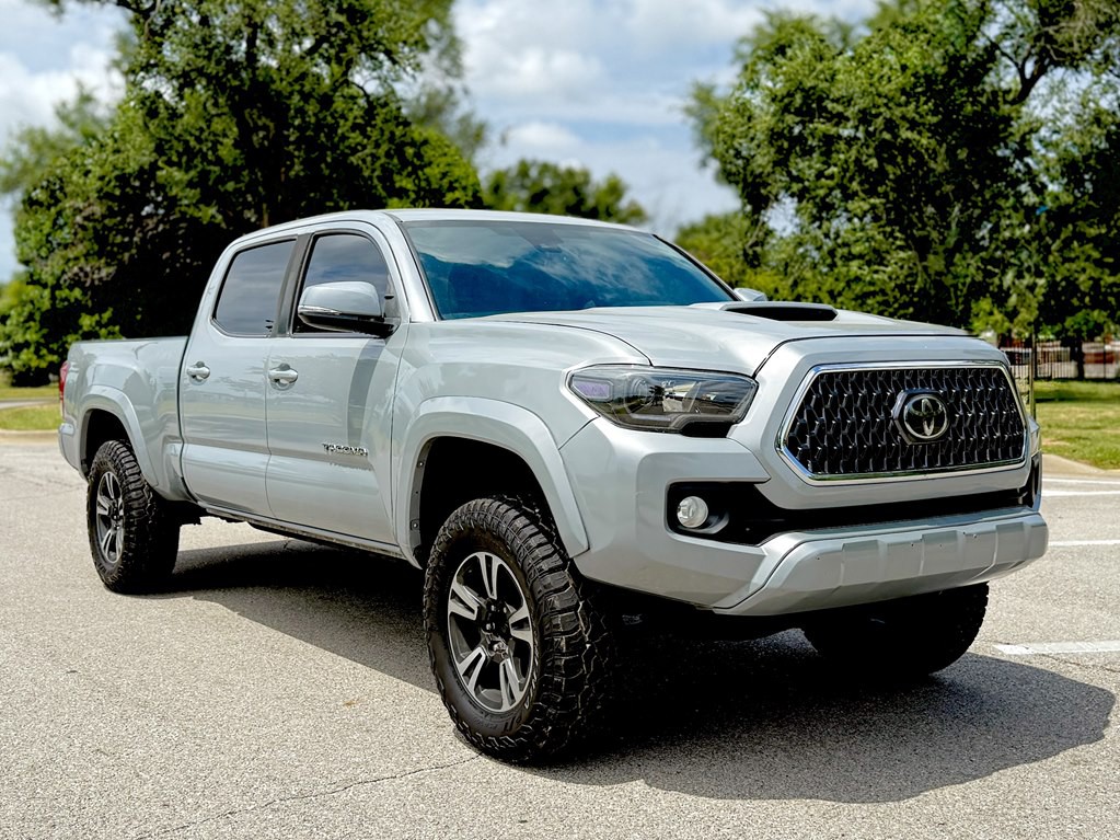 2019 Toyota Tacoma Image 3