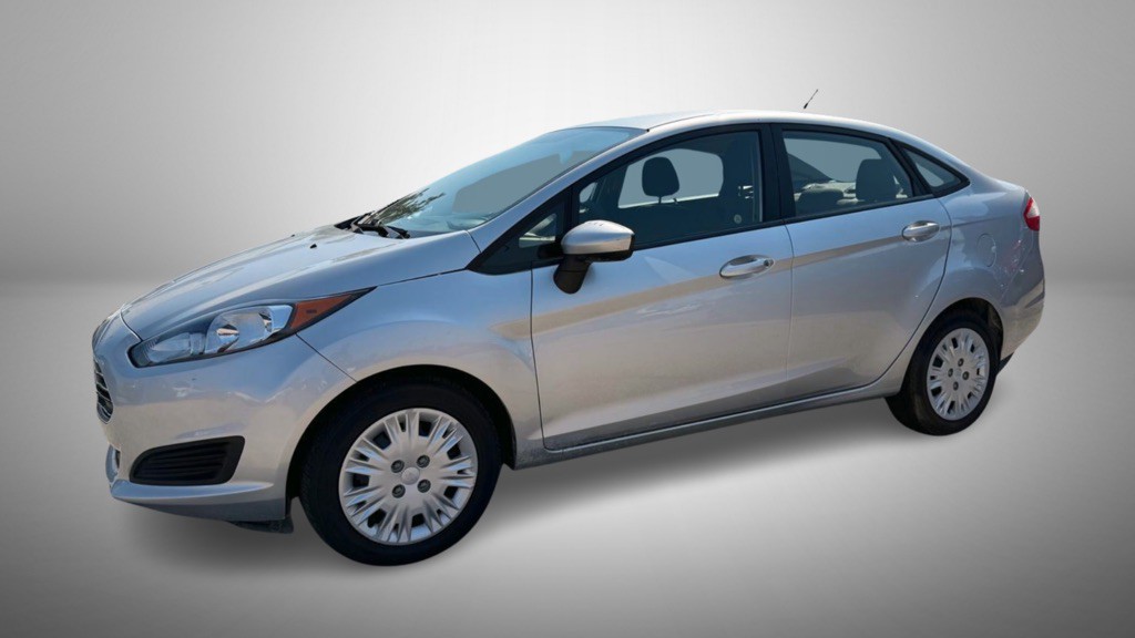 2016 Ford Fiesta Image 1