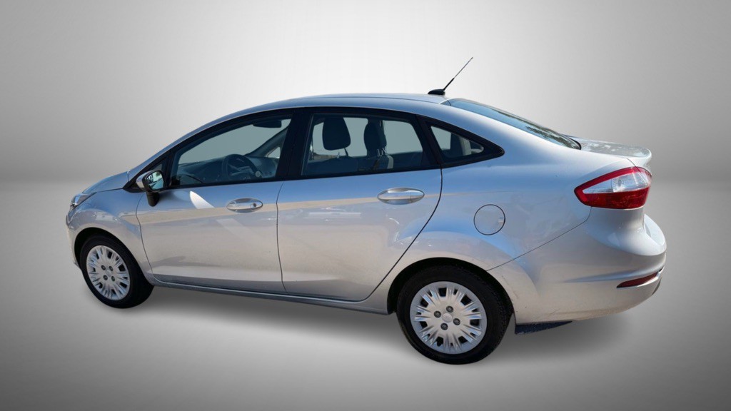 2016 Ford Fiesta Image 3