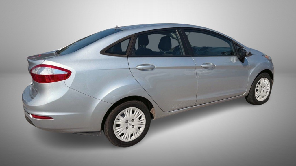2016 Ford Fiesta Image 4