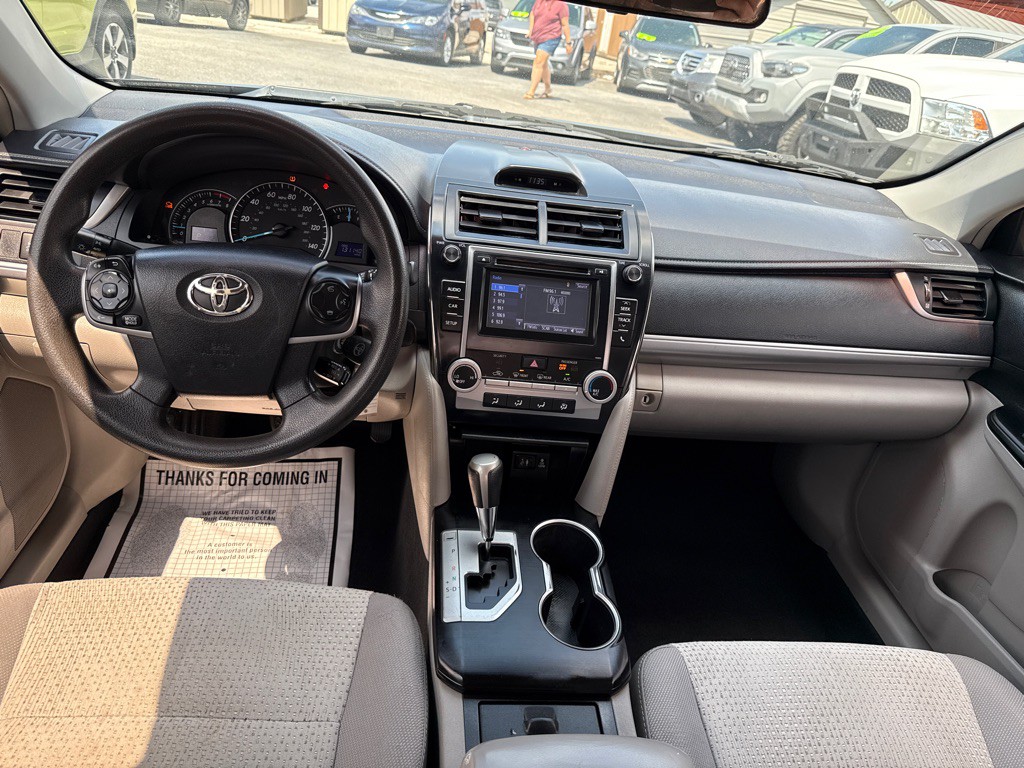 2014 Toyota Camry Image 5