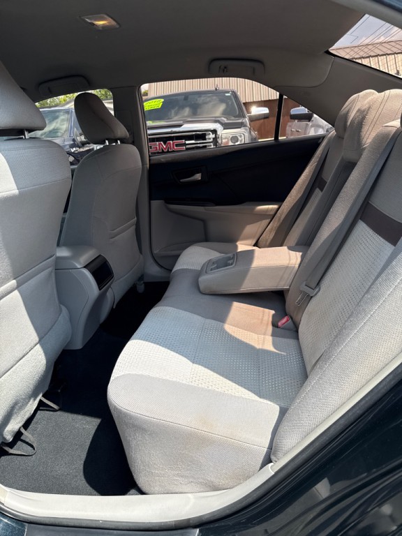 2014 Toyota Camry Image 6