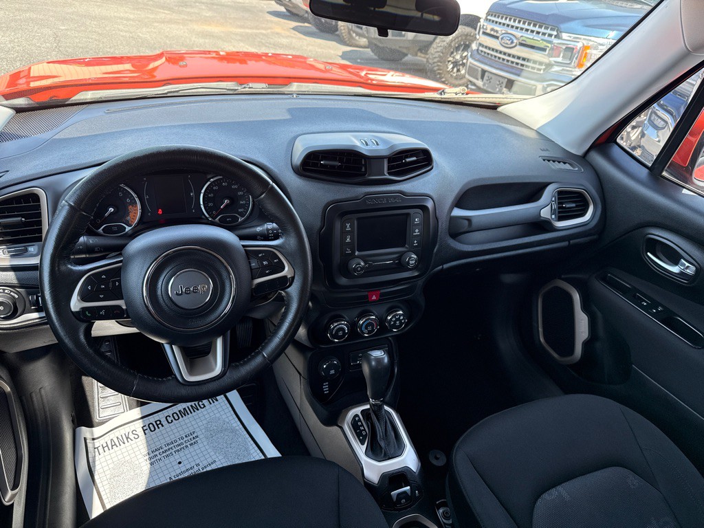2016 Jeep Renegade Image 6