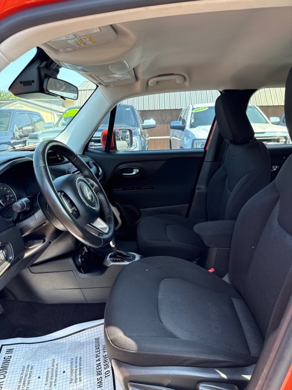 2016 Jeep Renegade Image 8