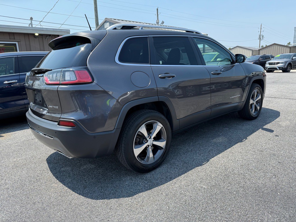 2019 Jeep Cherokee Image 4
